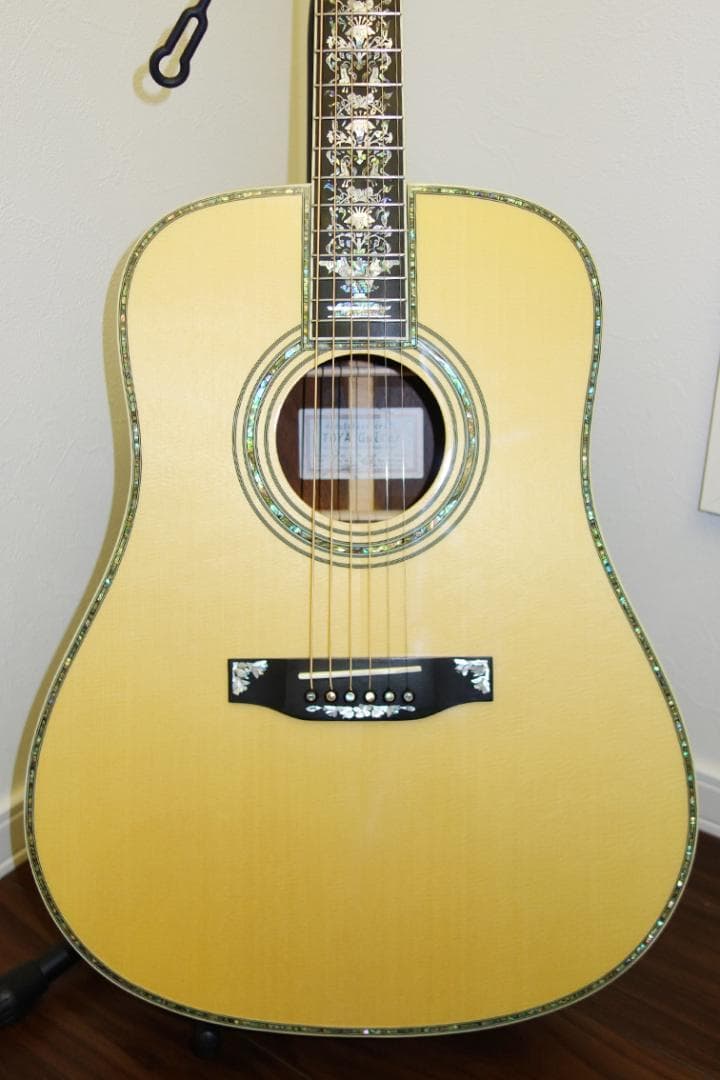 Toya Guitar　TD-80　イングルマンスプルース＆ココボロ単板