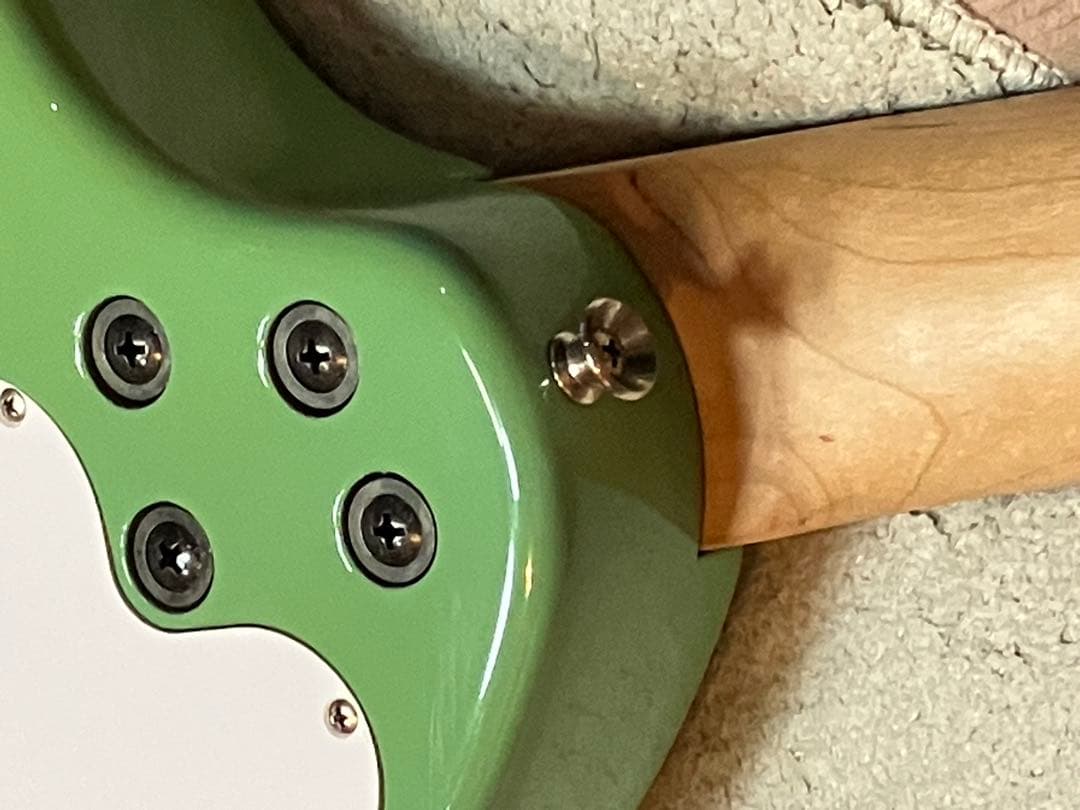 ミントグリーン エレキギター 6弦 22フレット