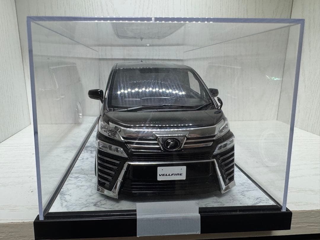 イグニッションモデル　1/18 ヴェルファイア