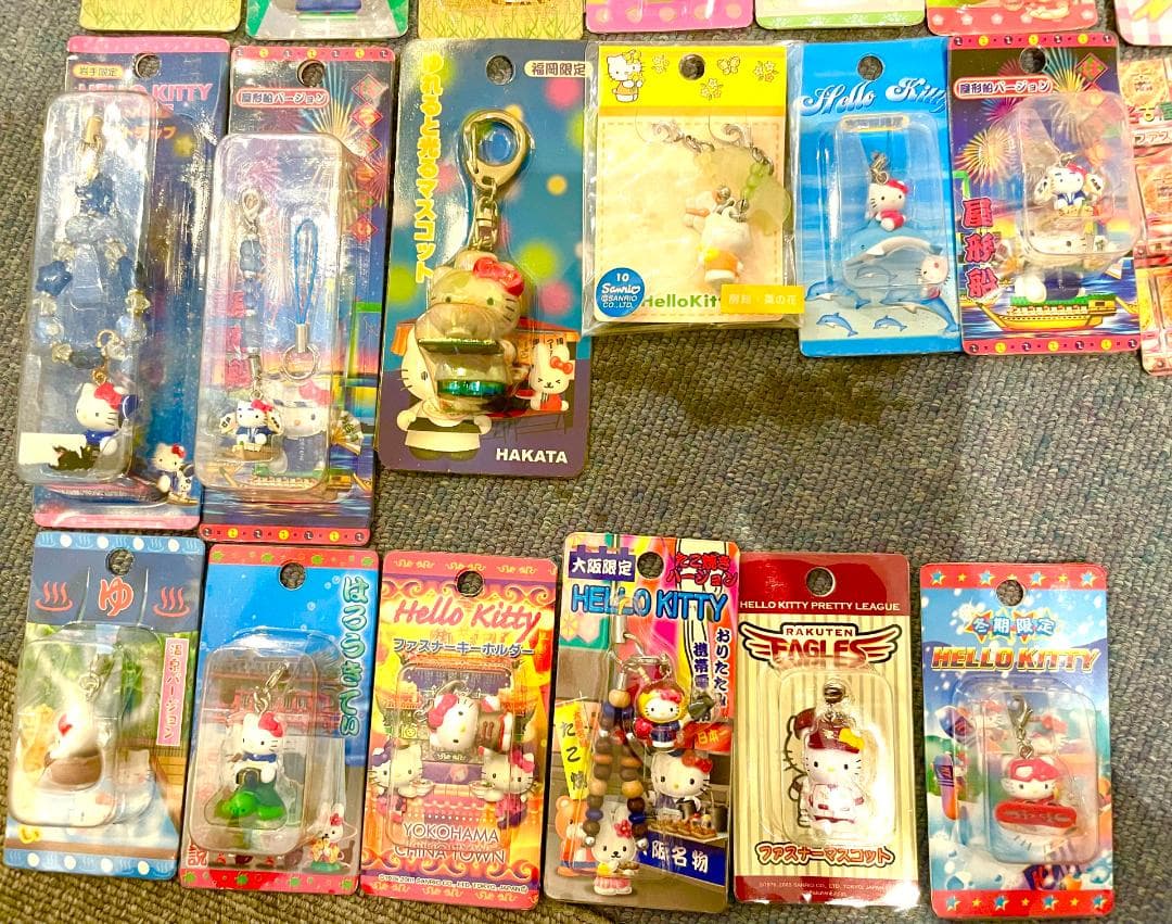 ヒ*マ様 サンリオ　ハローキティご当地マスコット　ストラップセット　まとめ　未開