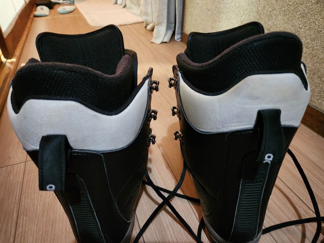 adidas スノーボードブーツ 8.5サイズ