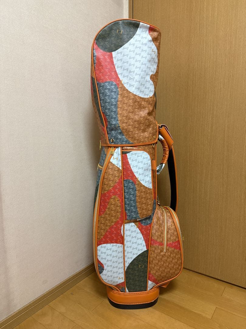 レザレクション　ゴルフバック