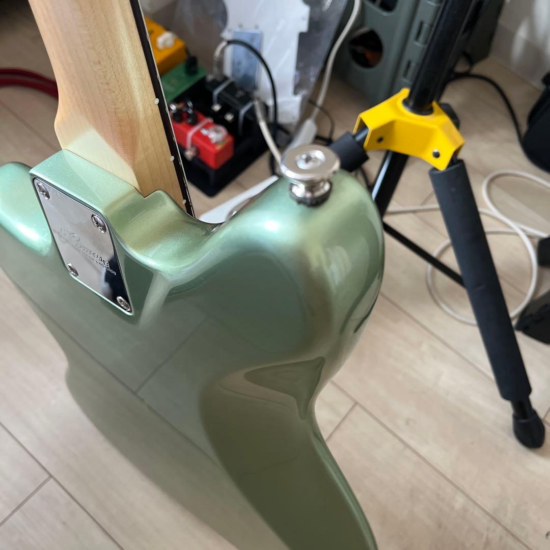 (4/25まで掲載)Momoseエレキギター ミントグリーン　ジャガー