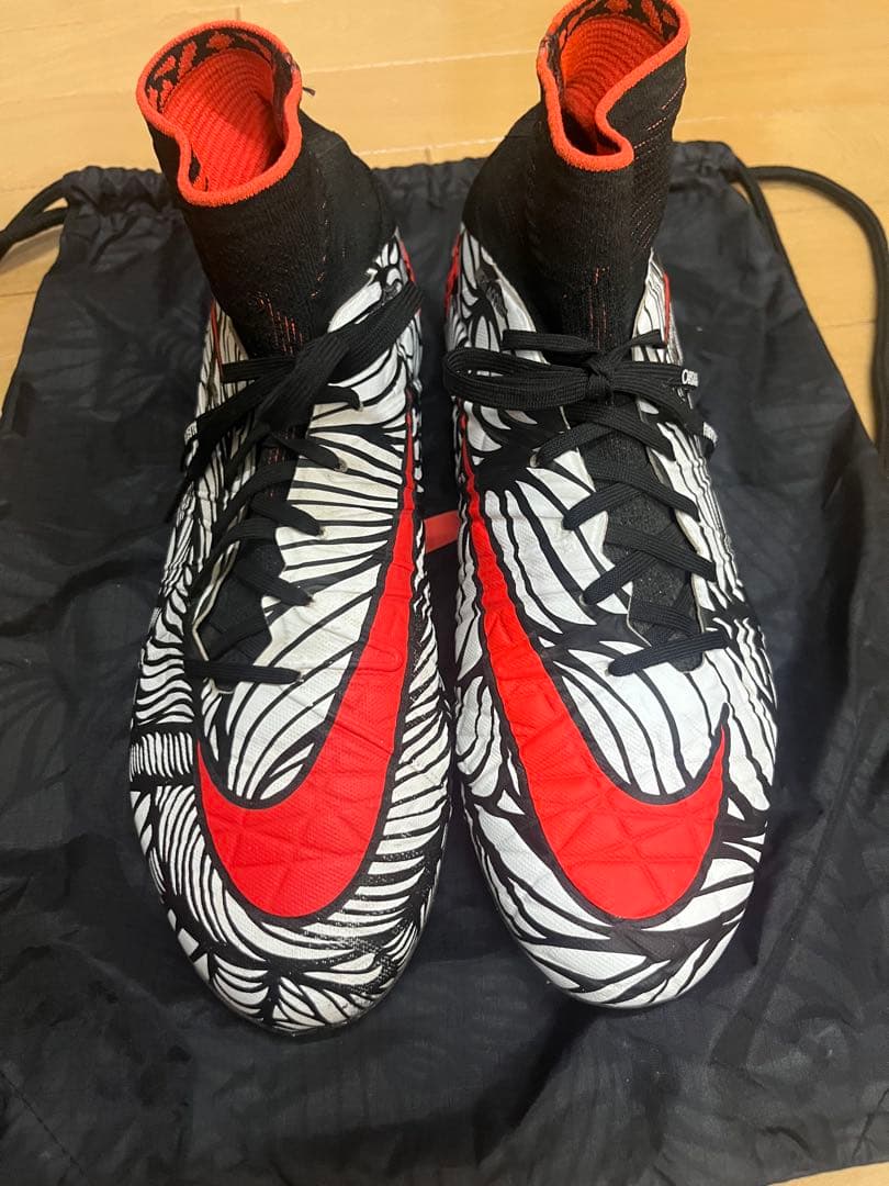 NIKEハイパーヴェノムファントム ll NJR FG