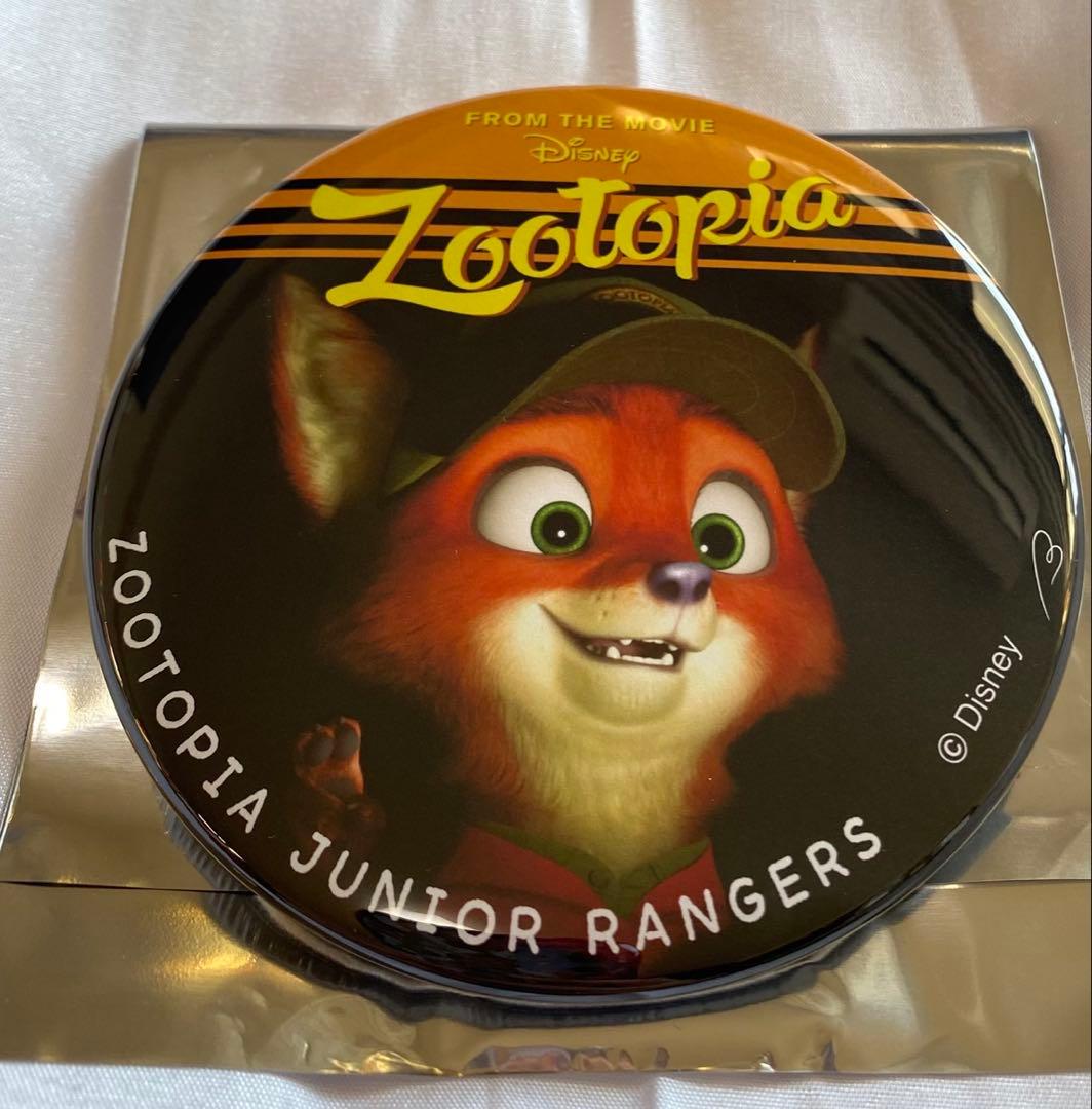 レア　ズートピア　缶バッジ　ニック　　幼少期　100mm 大きめ　スタンド付き