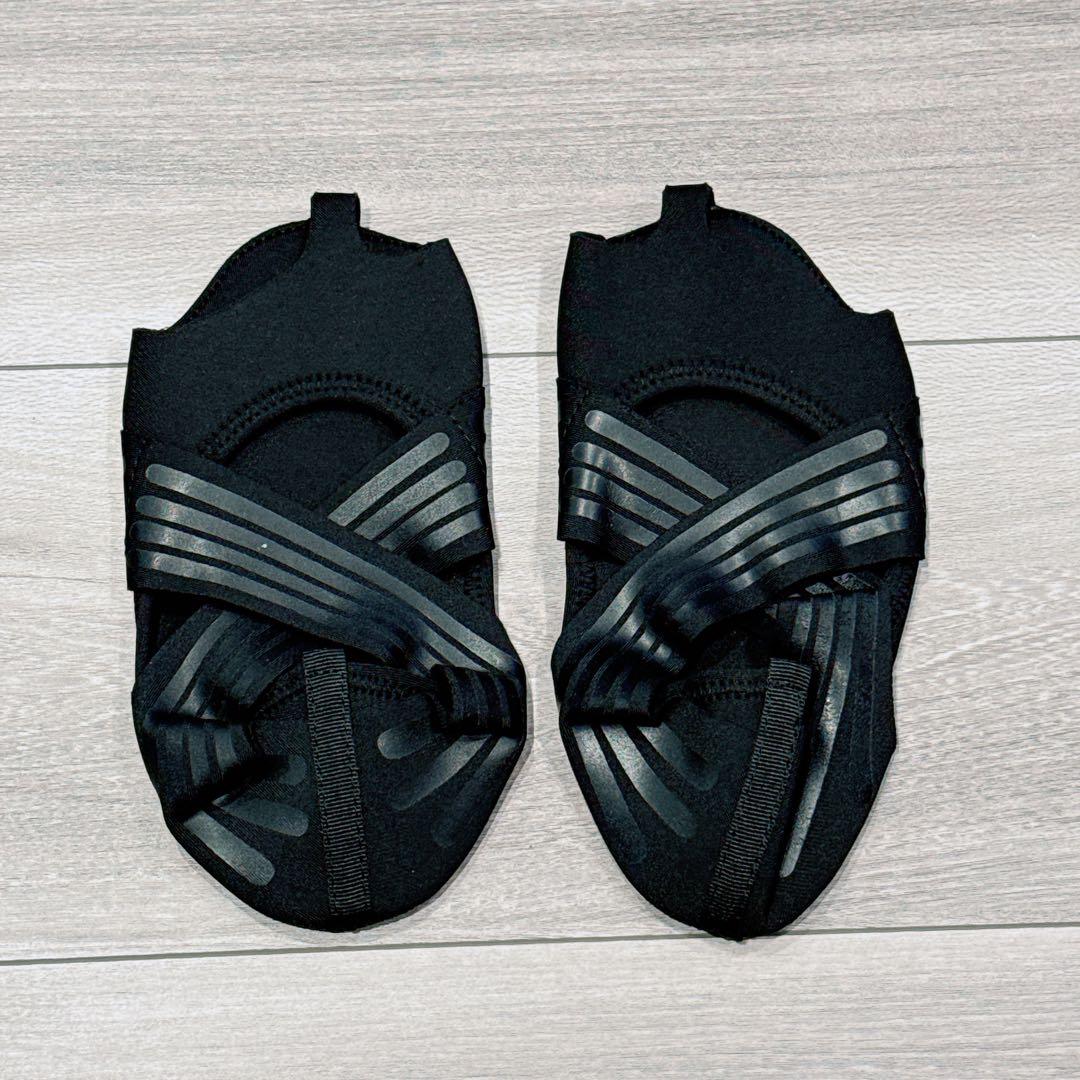 〆ペア ヨガシューズ 女性用靴下の特徴 ヨガソックス 女性の靴下 ハーフトゥ