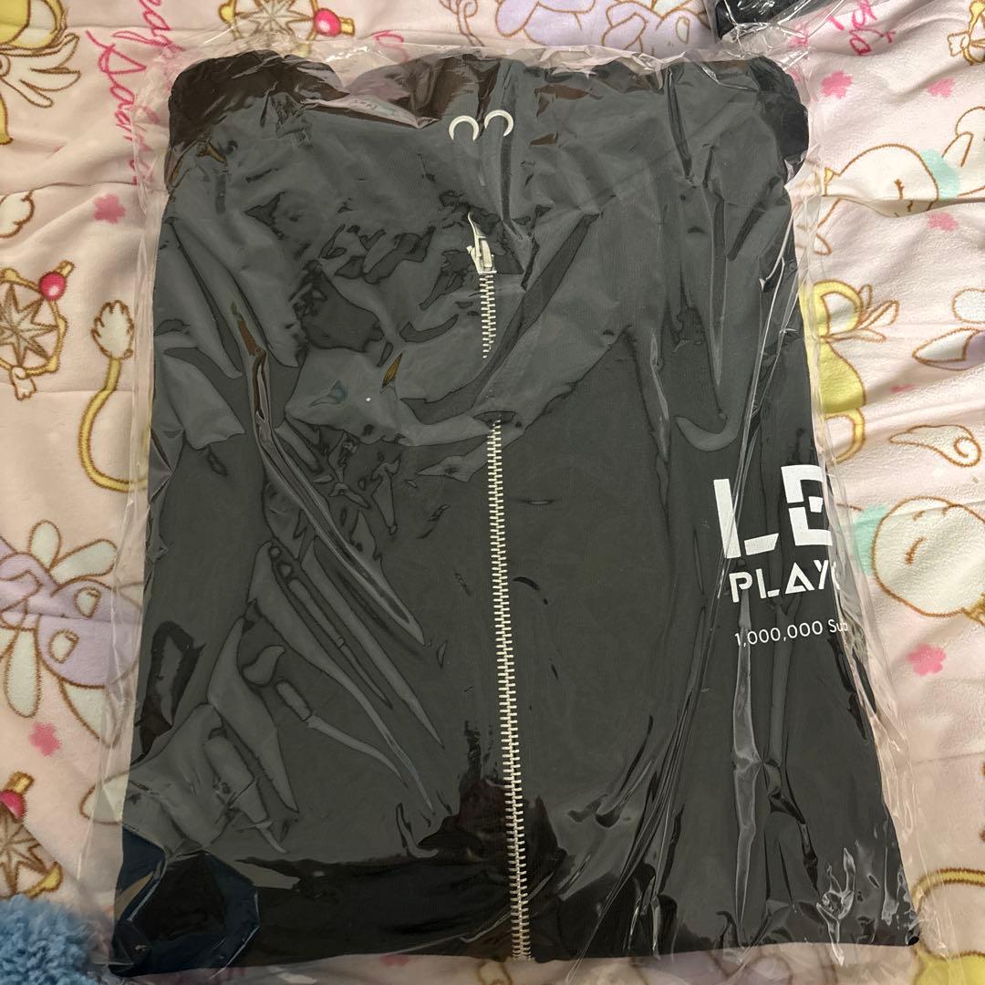 山田涼介 LEOパーカーLサイズ