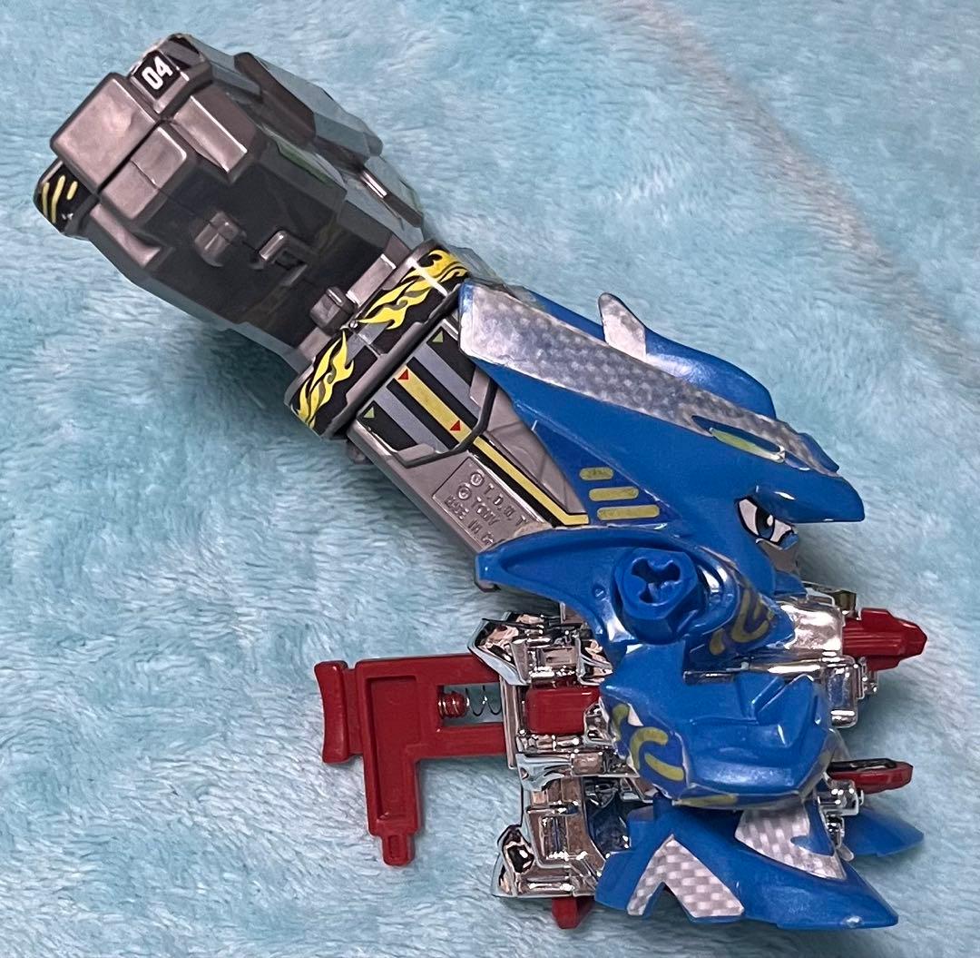 クロスファイトビーダマン　3体セット