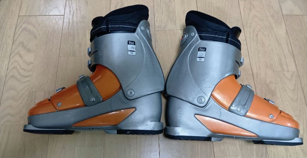 28.0〜28.5cm　メンズ　スキー用ブーツ　収納バッグつき　NORDICA