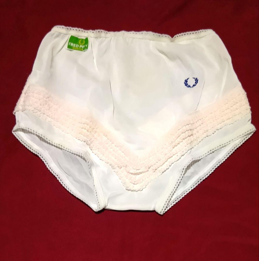 FRED PERRY　 レース装飾アンダースコート