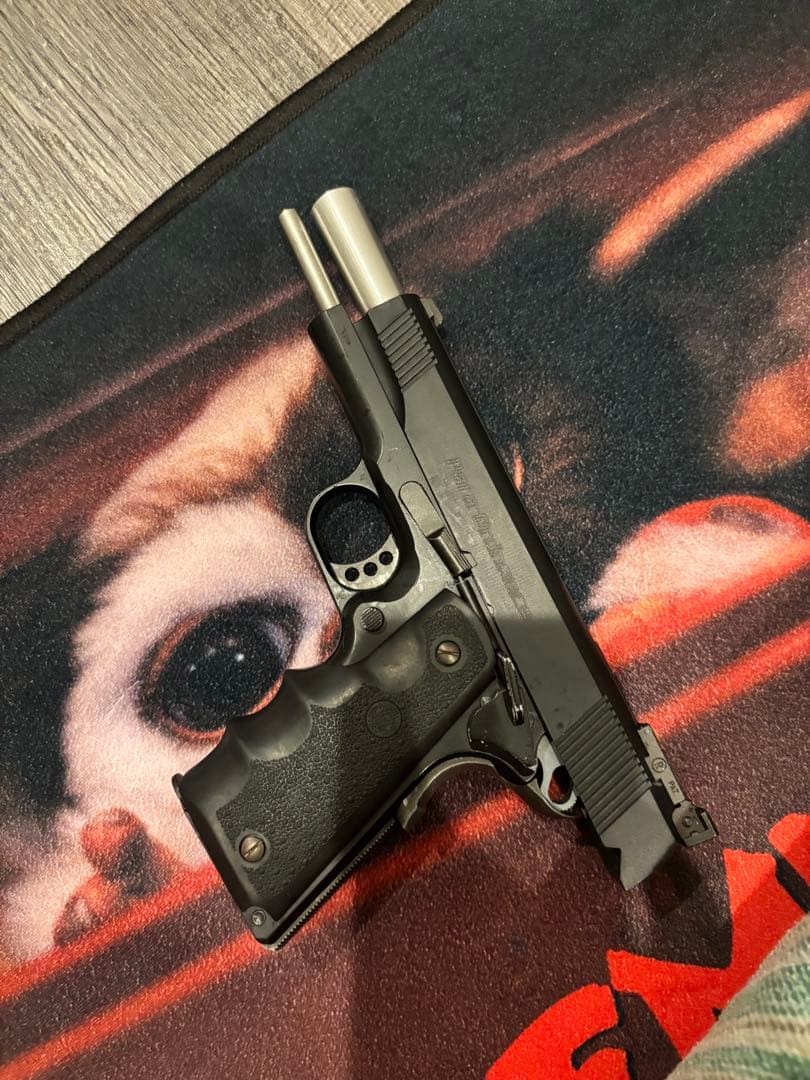 ウエスタンアームズ　コルト　パラオー14.45 ホーグ実銃用グリップ