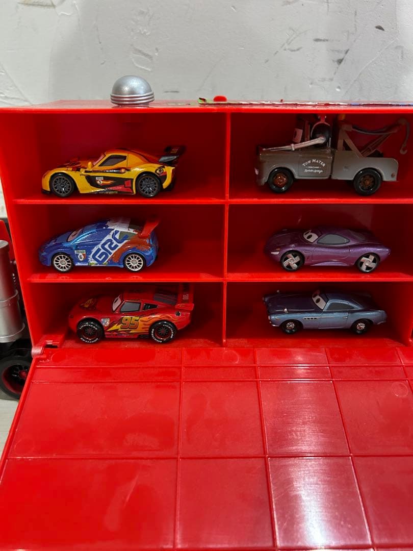 マックトレーラー＆カーズ ミニカー10台セット　ディズニーストア限定