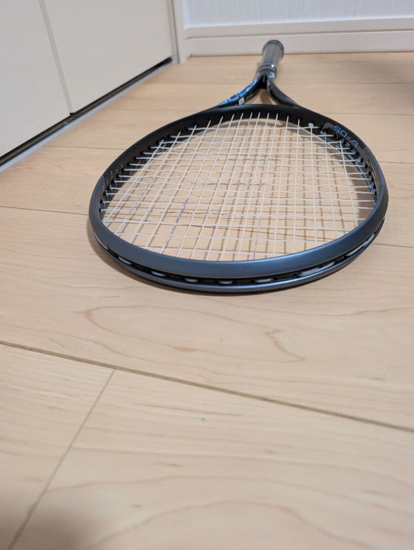 新品未使用　Mizuno V-05 テニスラケット 00X