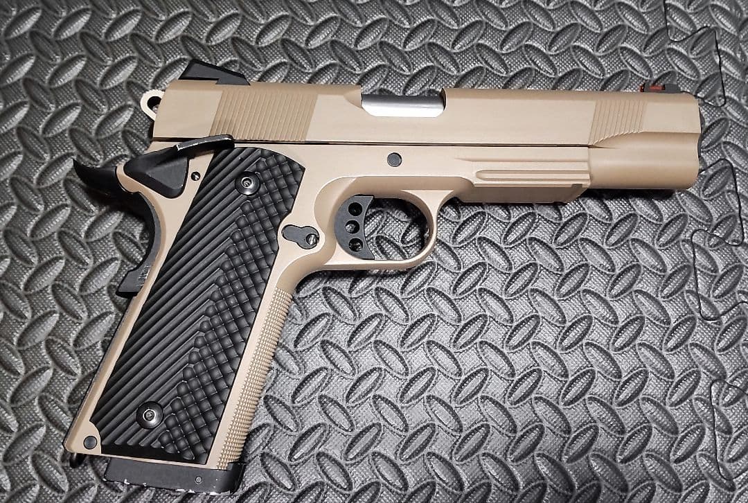 《蔵出し美品❗️》カーボネイト DOCガスブロ－バック 落ち着いた大人のitem