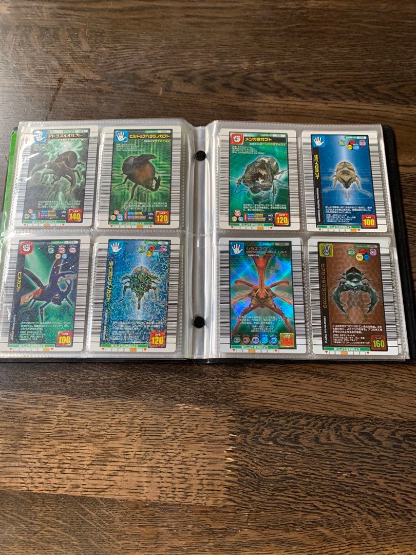 ムシキングカード。カードホルダーセット