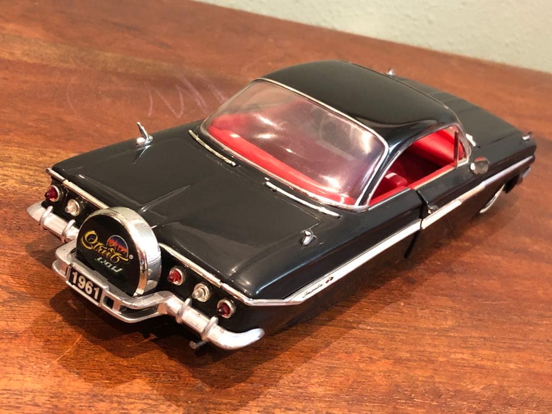 1961 シボレー インパラ JADA TOYsミニカー