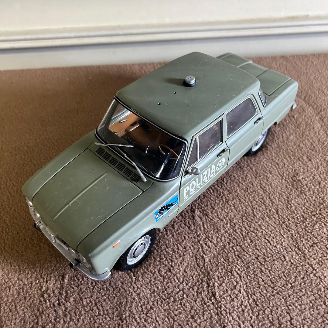 DB6★ミニカー★ 1/18 スケール アルファロメオ・ジュリア1.6 イタリア