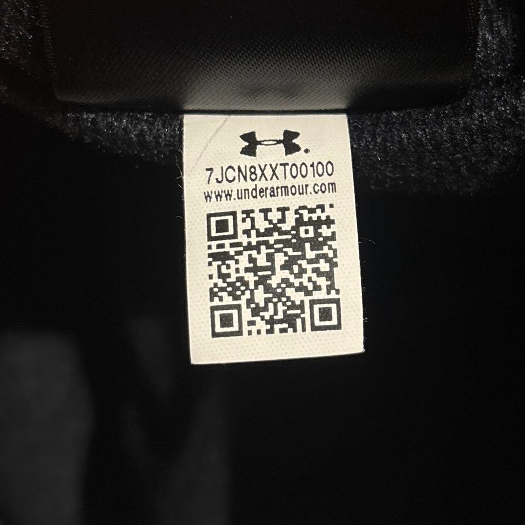 美品　アンダーアーマー　SM/P ベンチコート　グラウンドコート