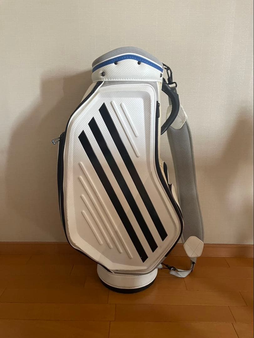 adidas ツアーモールドデザイン キャディバッグとサブバックセット