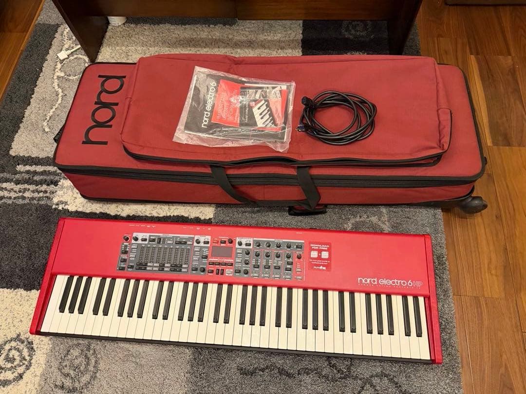 Clavia Nord Electro 6 HP ケース付