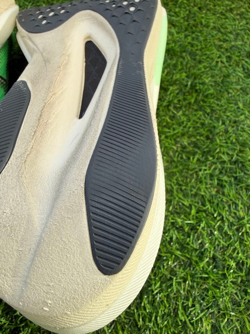 ASICS マジックスピード5 グリーン　25センチ