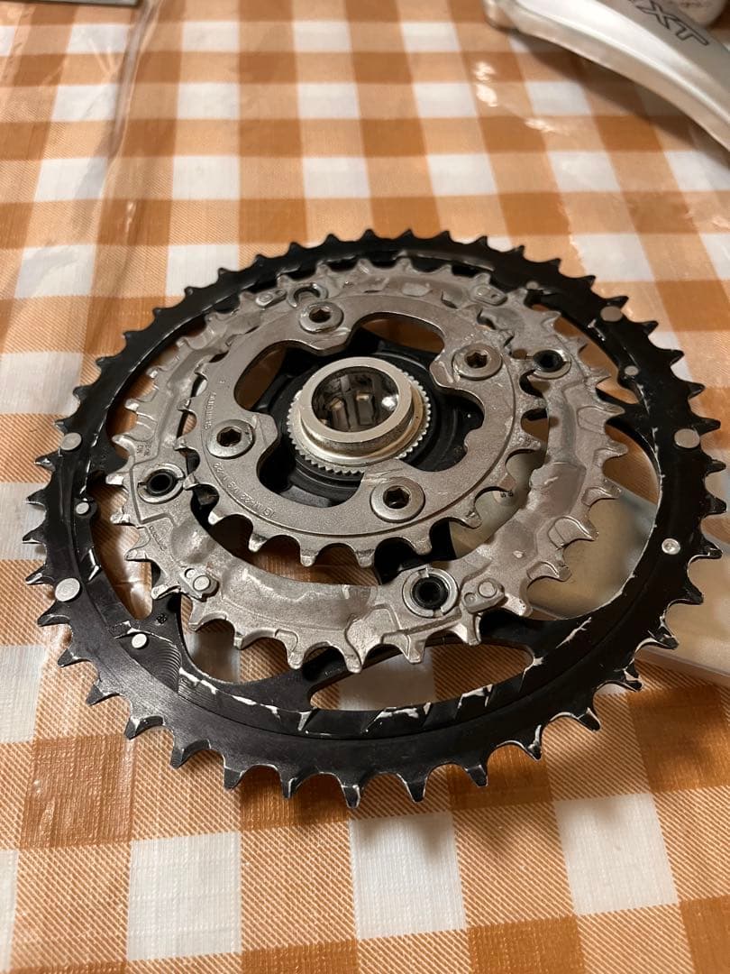 シマノ　XT クランク　BBセット