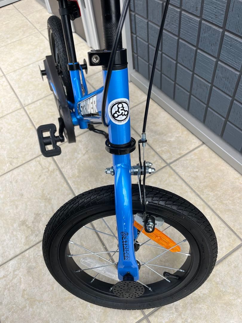 STRIDER ストライダー　14× ブルー　ペダル、スタンド付き