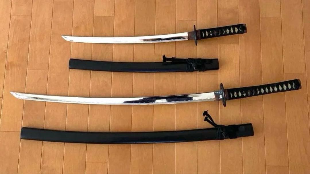 週末限定価格‼️模造刀　大刀　小刀　刀台付き