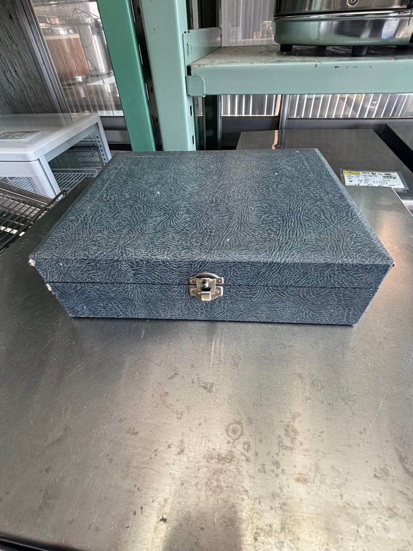 24KGP 金杯セット　日本製　宝来　縁起物　菊柄　急須　金杯　箱付き