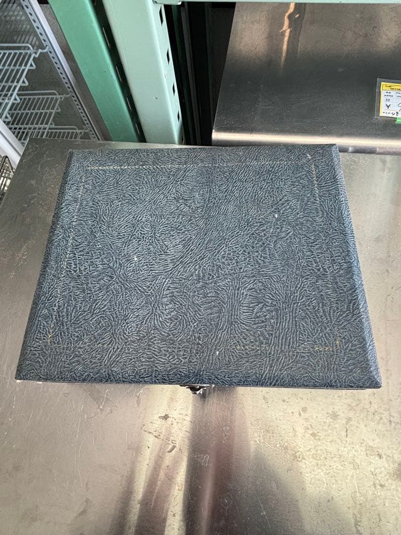 24KGP 金杯セット　日本製　宝来　縁起物　菊柄　急須　金杯　箱付き