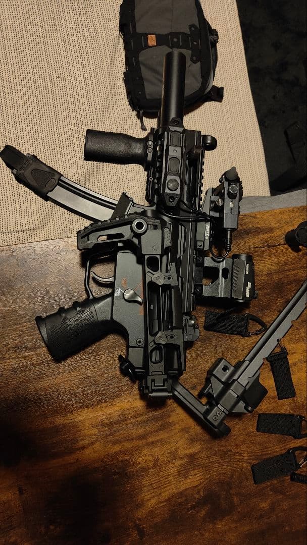 「yy様専 12月16日まで」【カスタム品】東京マルイ MP5K HC 電動ガン