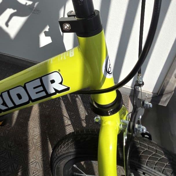 STRIDER 14x ライムイエロー