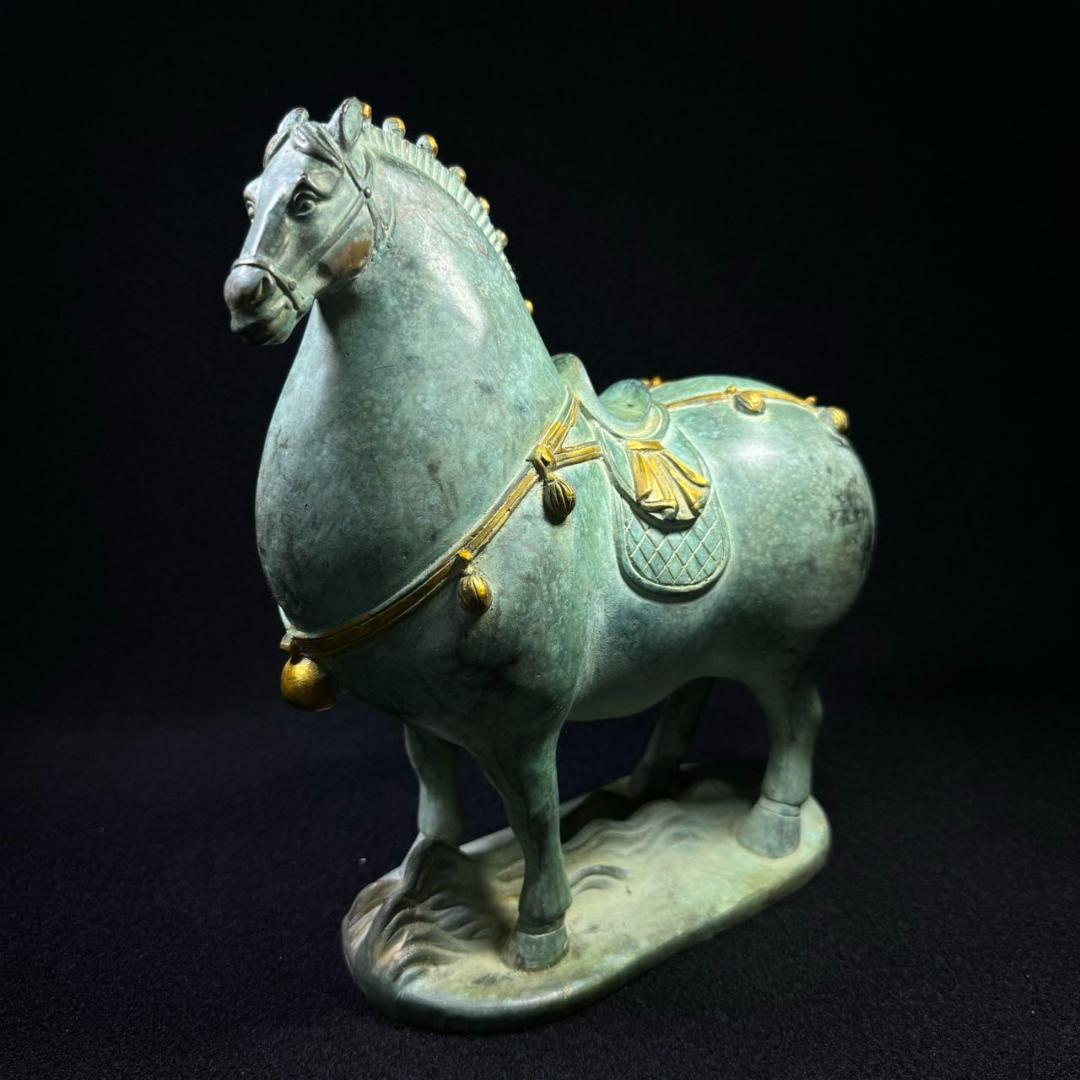 細工銅製 馬造像高彫 開運置物 上質 高さ約26cm