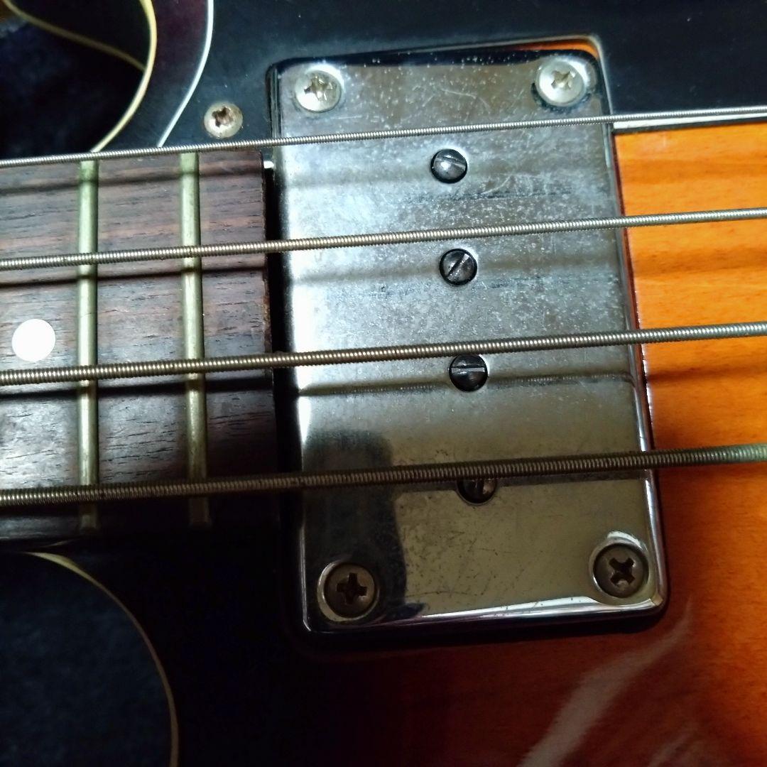 エピフォン　RIVOLI　VC ベース　ハードケース付き　セミアコ　動作確認済み