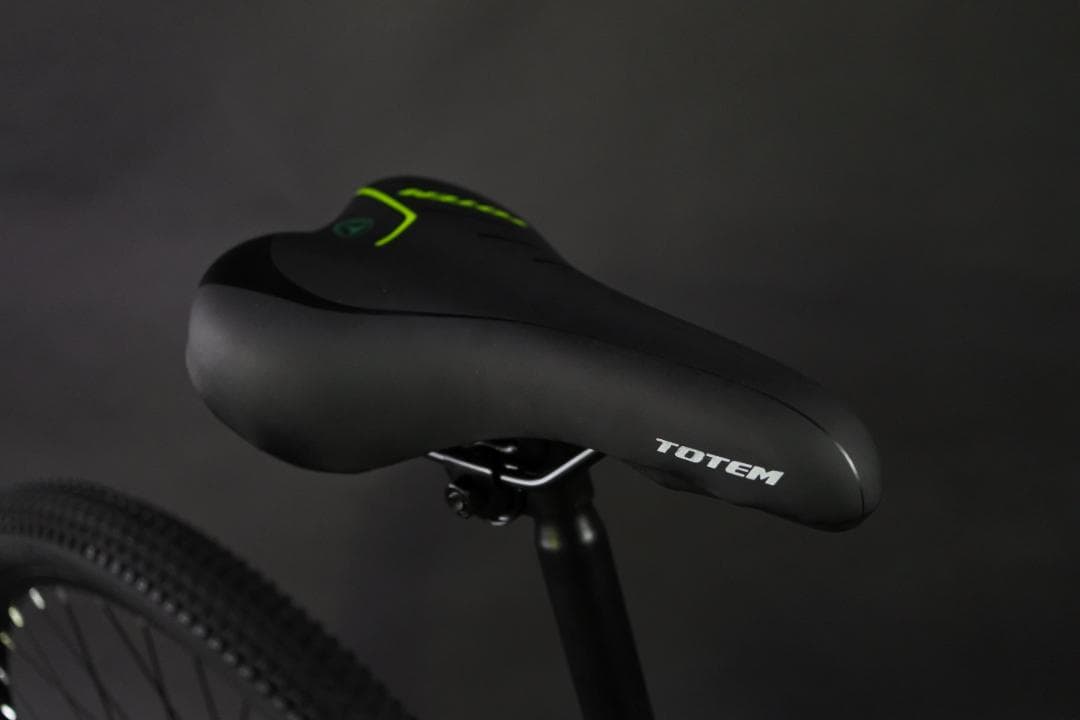 TOTEM新車ロック及び減衰調整機能フォーク☆27.5インチアルミフレーム27速