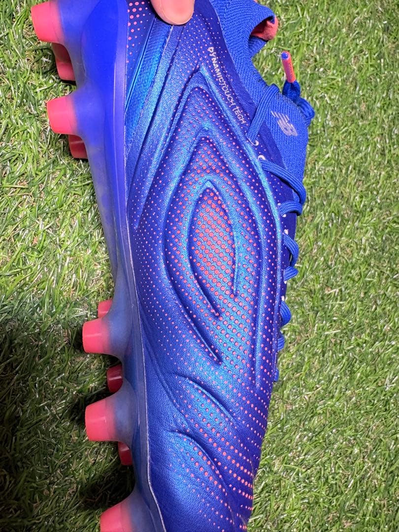 美品　New Balance サッカーシューズ スパイク 青赤