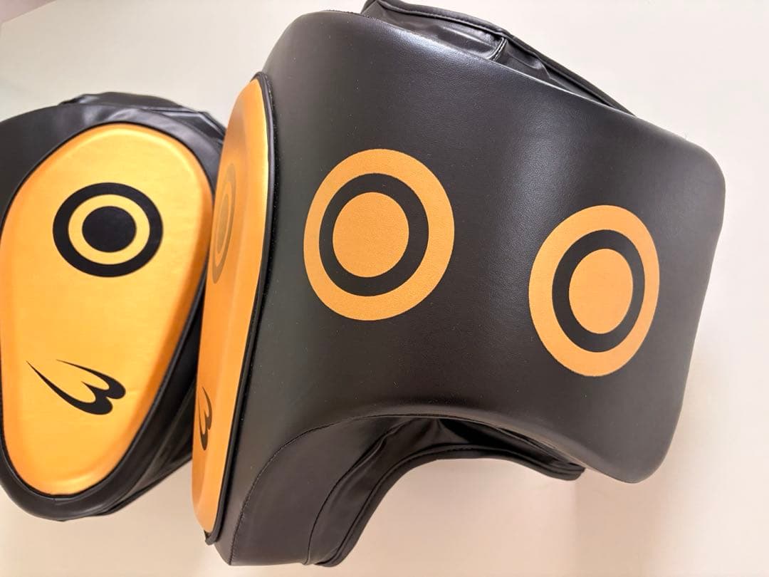 BODYMAKER ローキックガード ブラック×ゴールド