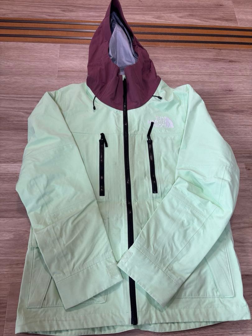 ノースフェイス　レディース　スキー　スノボージャケット　ビブパンツ Mサイズ