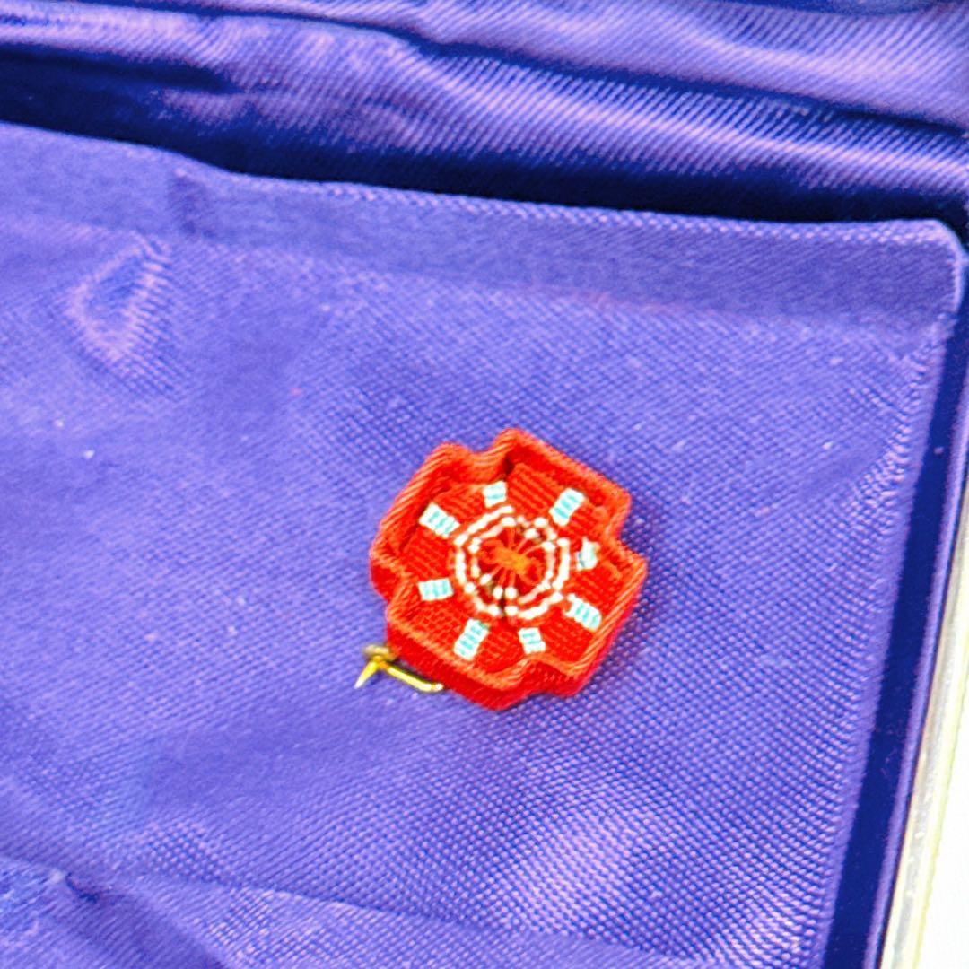 10SAM2 勲章 まとめ 大量 赤十字社 有功章 箱付き有り バッヂ 現状品