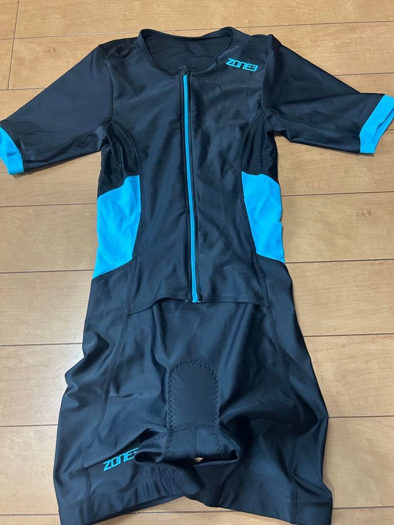 ZONE3 トライアスロンウェア 黒/青