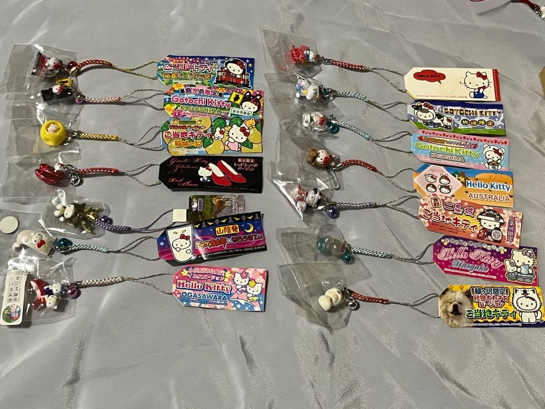 ハローキティグッズ　約130点　根付　ストラップ　フィギュア　など