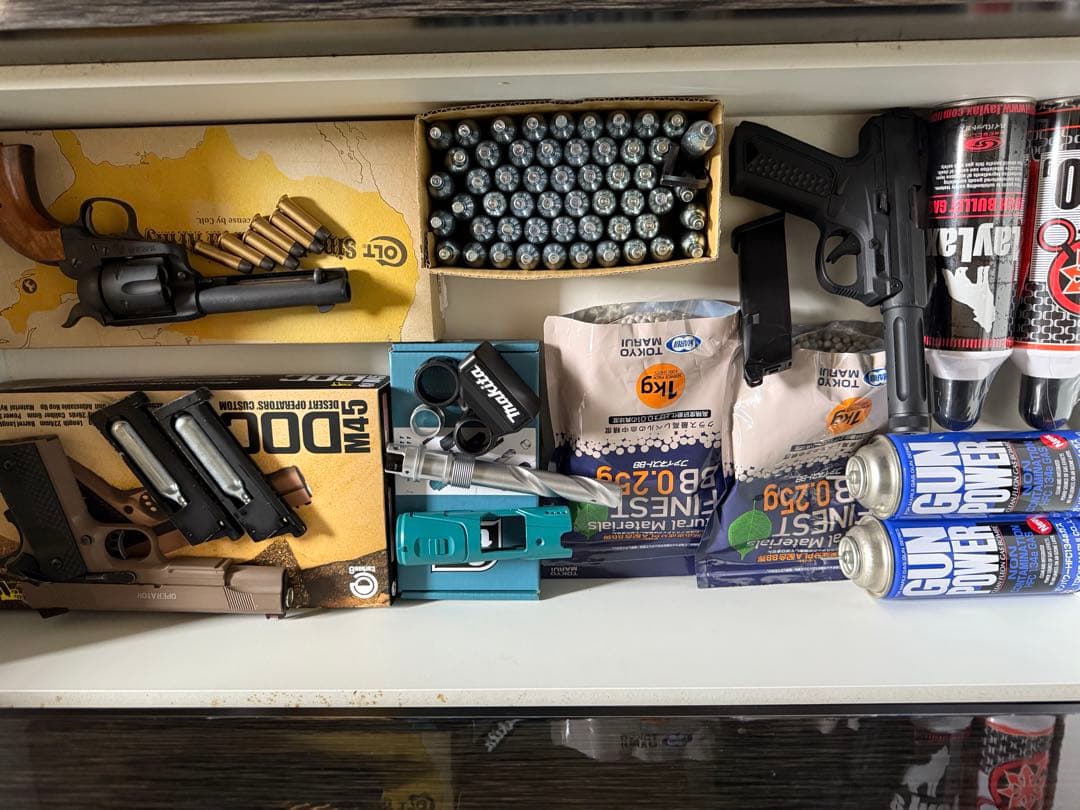 カーボネイト　マルシン　エアガンセット売り