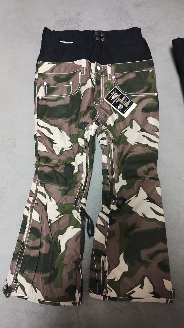 atmysアトマイズ スノーボードウェア 上下セット 新品未使用　タグ付き