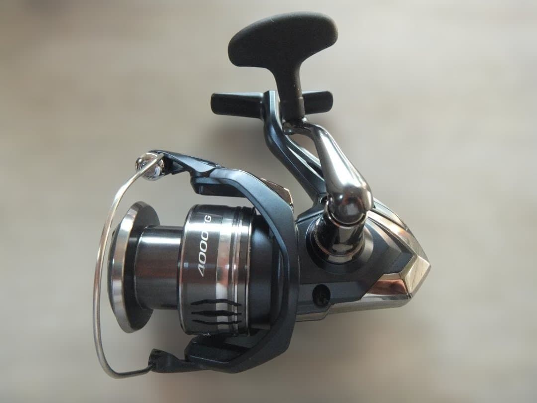 シマノミラベル4000XG リール＋ダイワセミハードリールカバー(A) SP-S