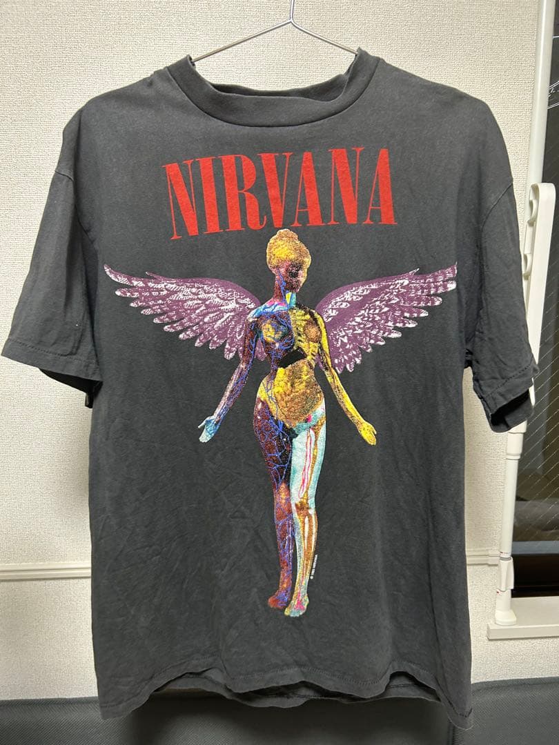 ニルヴァーナ　NIRVANA IN UTERO インウテロ ブラックTシャツ