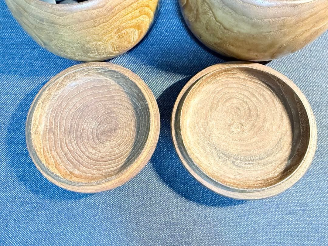 高級 蛤碁石 那智黒石 32号(厚さ9mm) 白177個 黒174個 木製碁笥