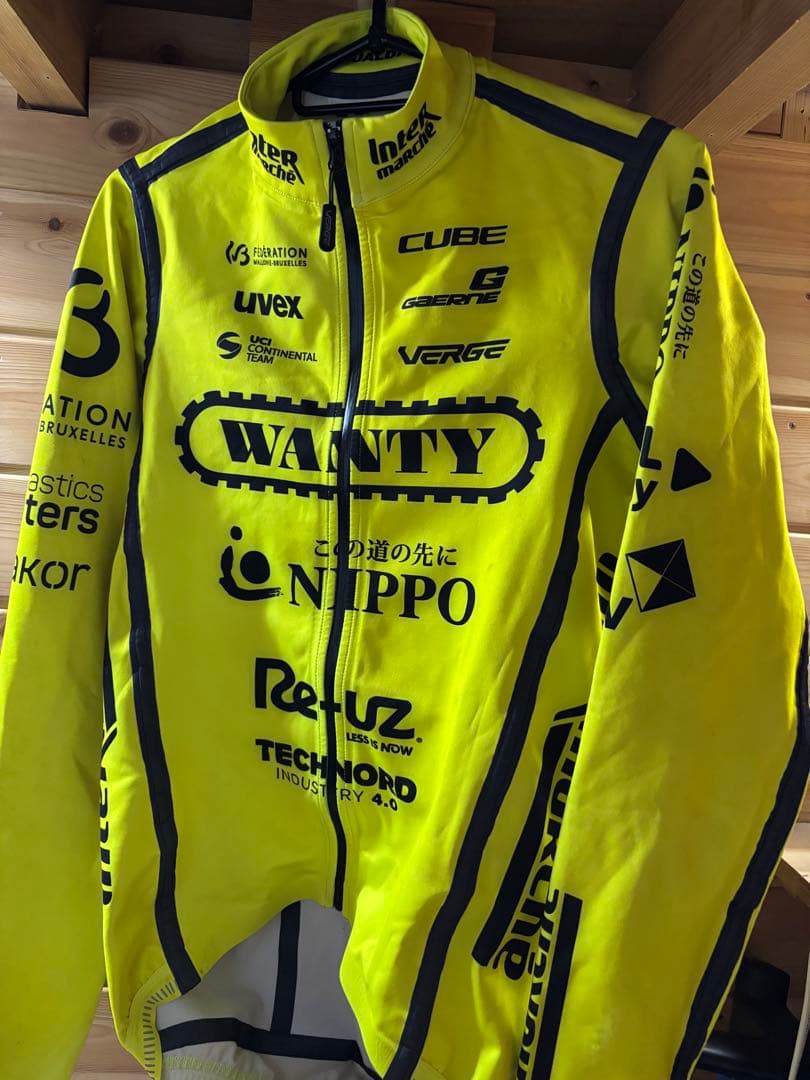 プロ支給品 アンテルマルシェ ウィンドブレイカー XS 蛍光 最終値下げ