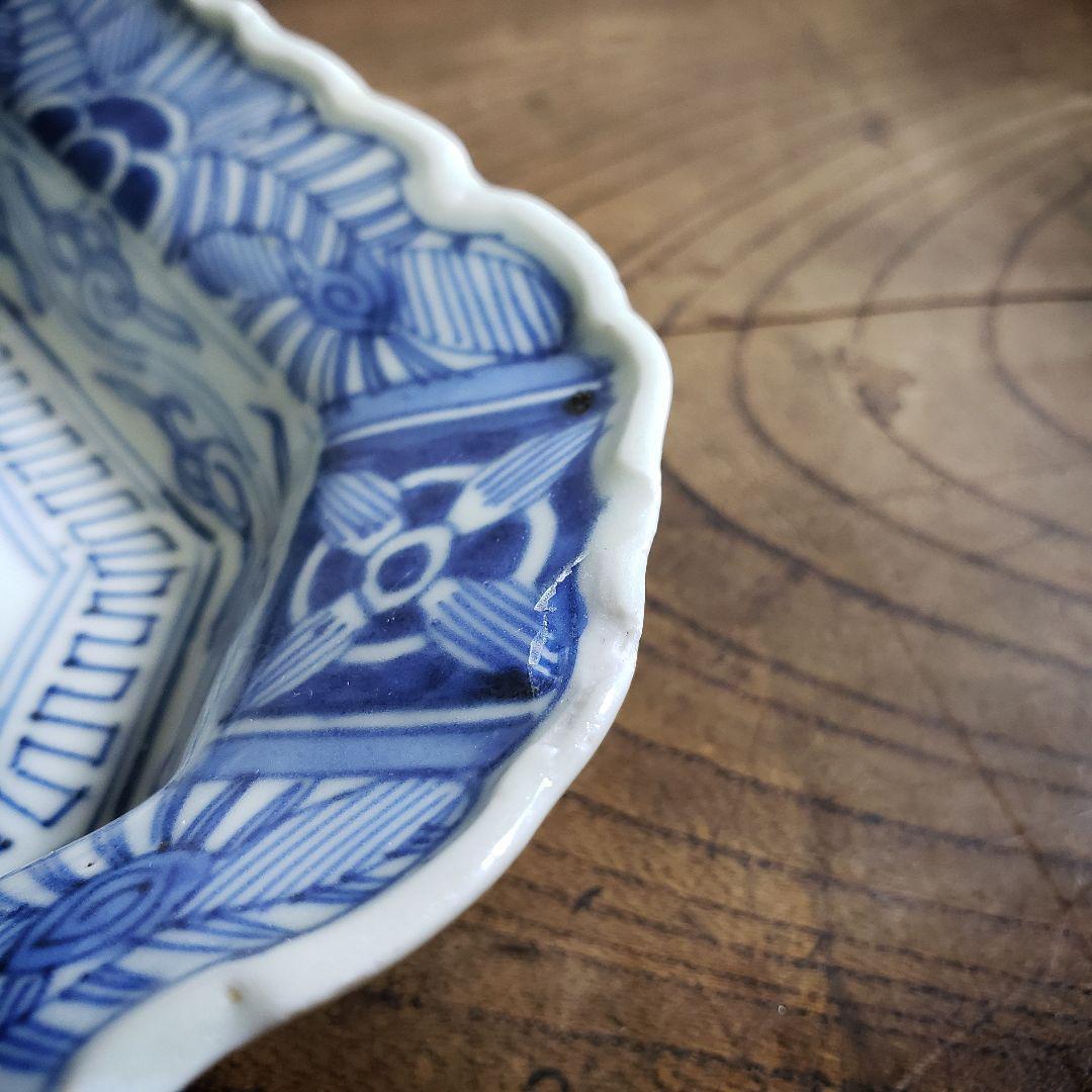 八角皿 隅切角皿 古伊万里 線描き 唐草文様 伊万里染付線描隅切角皿 訳あり