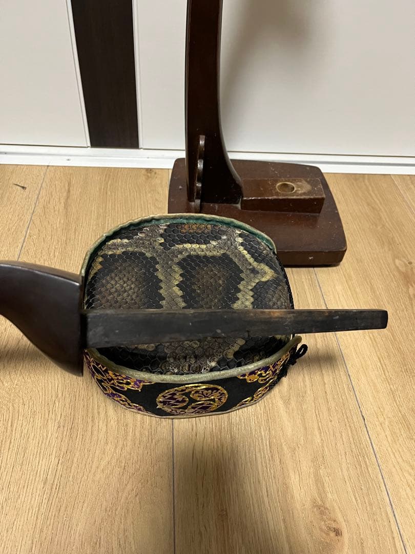 沖縄三線　昔真壁型　測った写真アップしました。