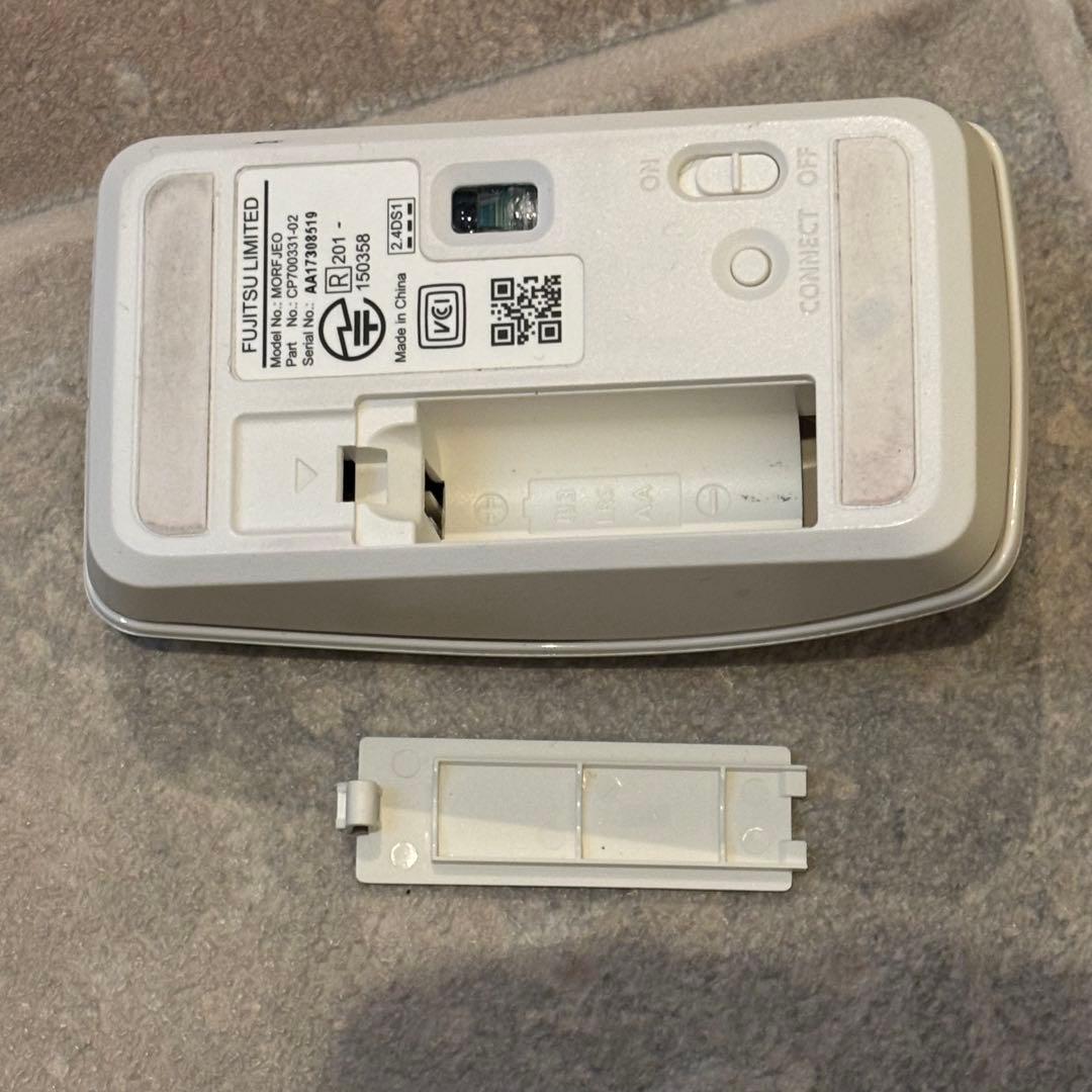 富士通FH77/B1　Core i7-7700　メモリ16GB　SSD480